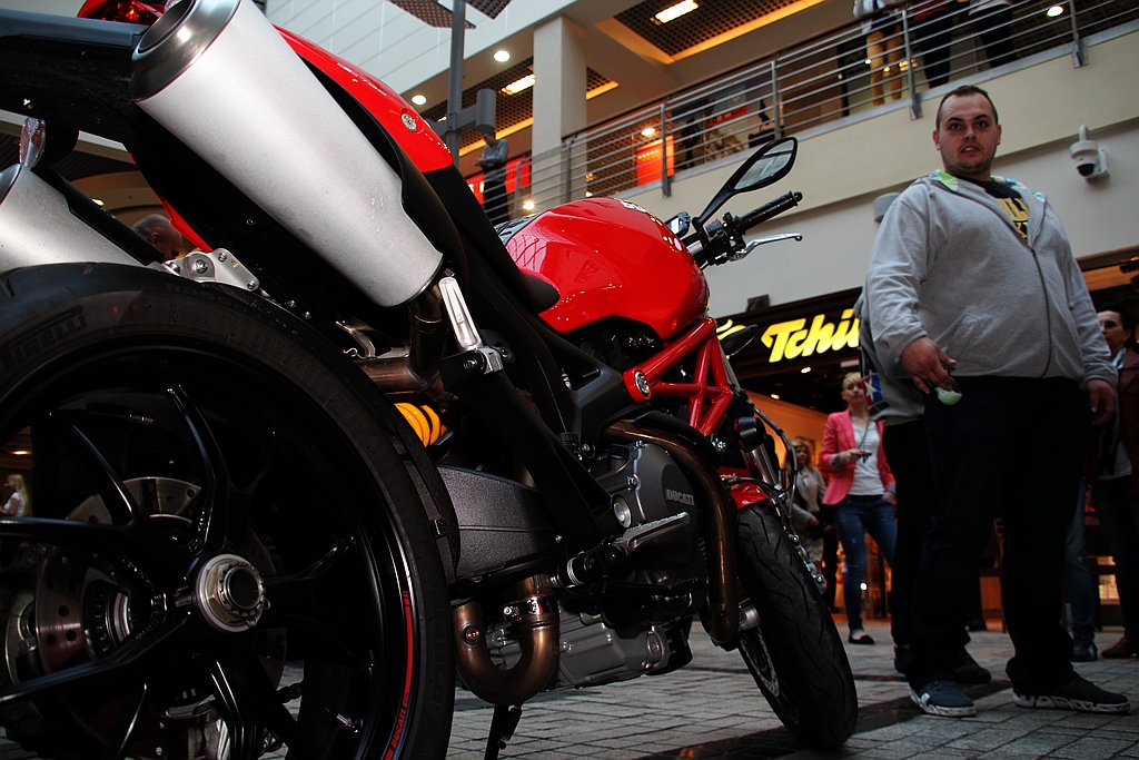 Motocyklowe szaleństwo w Galerii Piastów