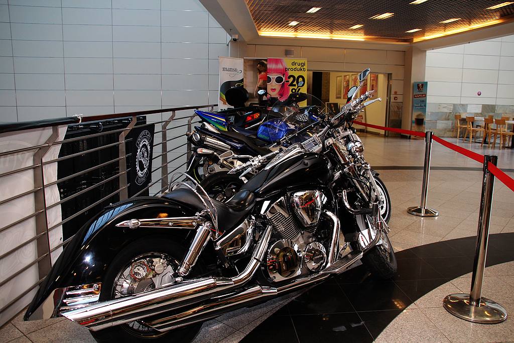 Motocyklowe szaleństwo w Galerii Piastów