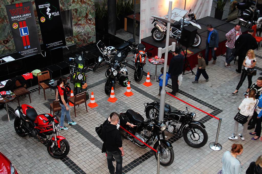 Motocyklowe szaleństwo w Galerii Piastów