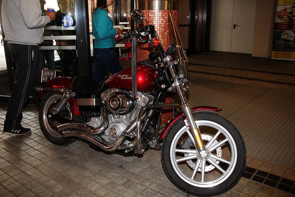 Motocyklowe szaleństwo w Galerii Piastów