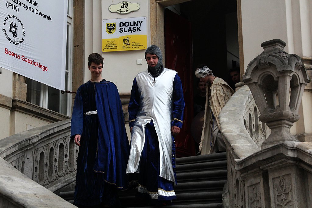 Pokaz Mody historycznej w Rynku