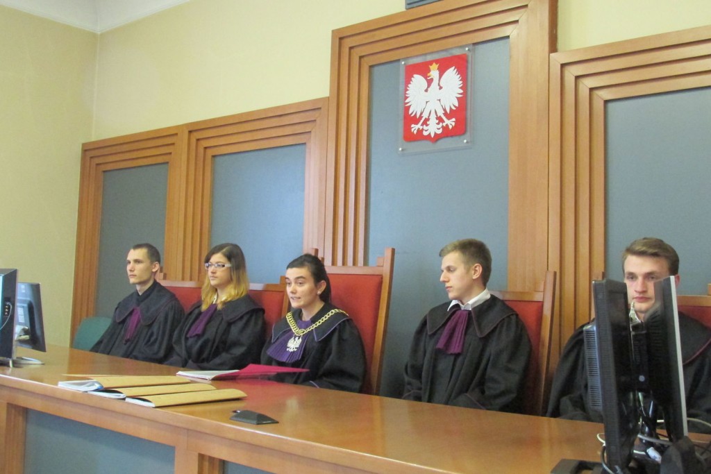 Pokazowa sprawa karna uczniów Ekonoma