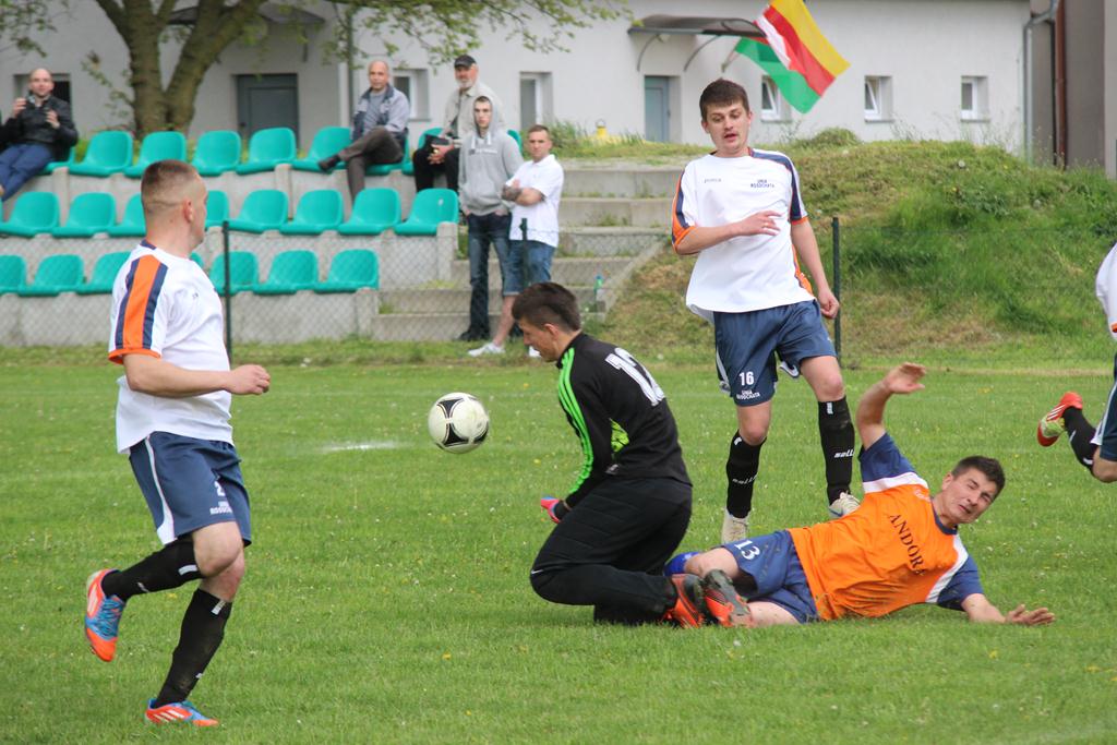 Klasa A: Unia - Bazalt 2:2