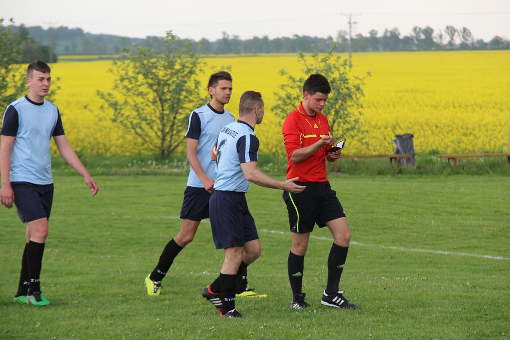 Klasa A: Albatros - Unia 2:0