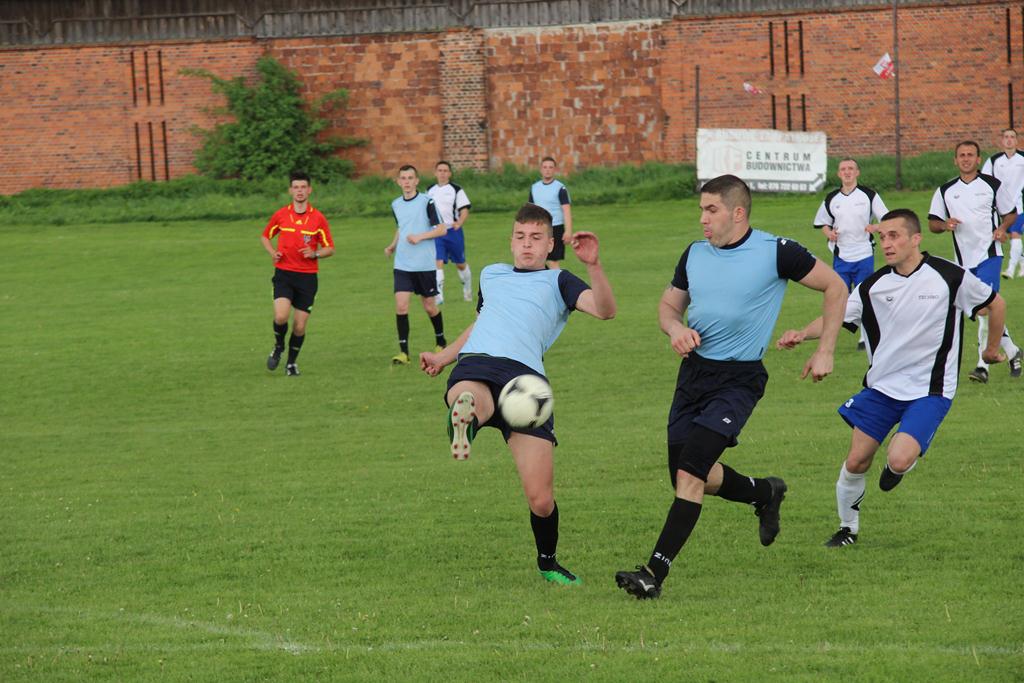 Klasa A: Albatros - Unia 2:0