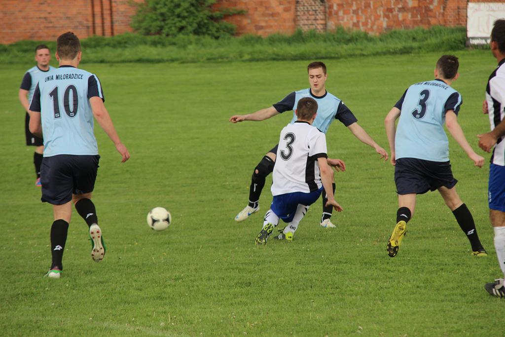 Klasa A: Albatros - Unia 2:0