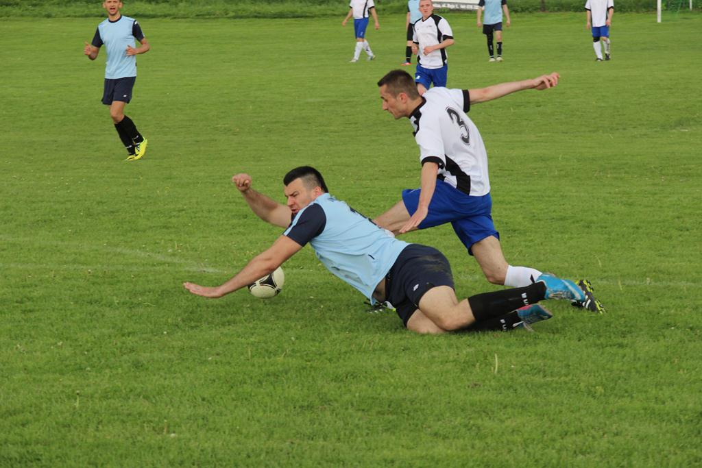 Klasa A: Albatros - Unia 2:0