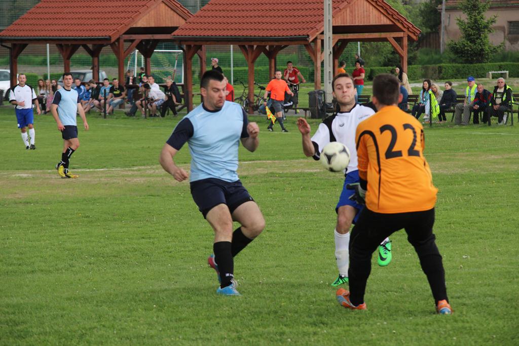 Klasa A: Albatros - Unia 2:0