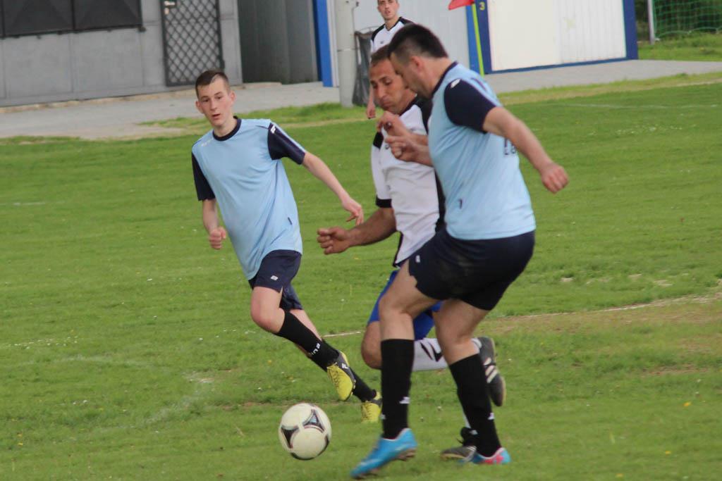 Klasa A: Albatros - Unia 2:0