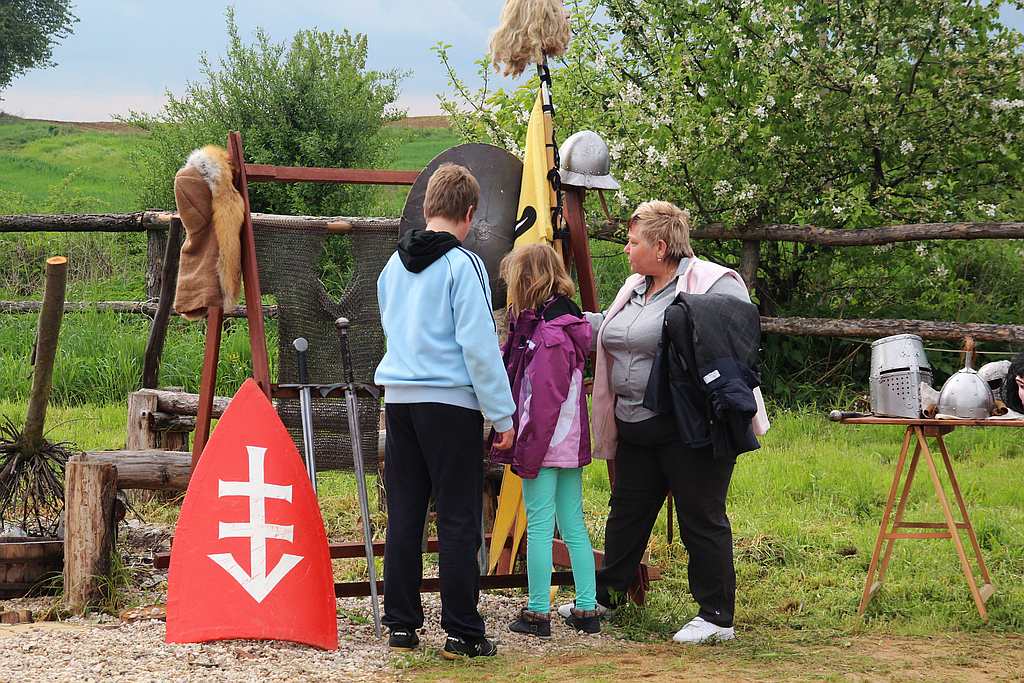 Pokazy rycerskie w Raczkowej