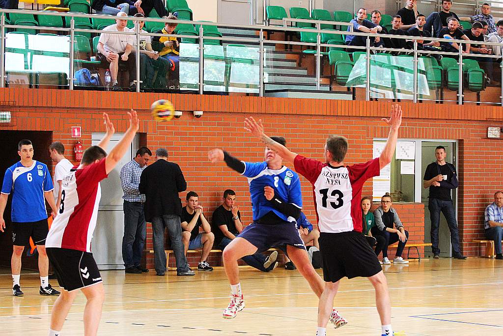 AMP: AZS PWSZ Legnica - AZS NYSA 28:29