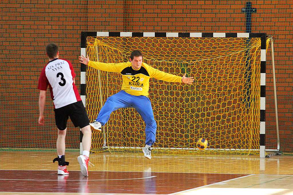 AMP: AZS PWSZ Legnica - AZS NYSA 28:29