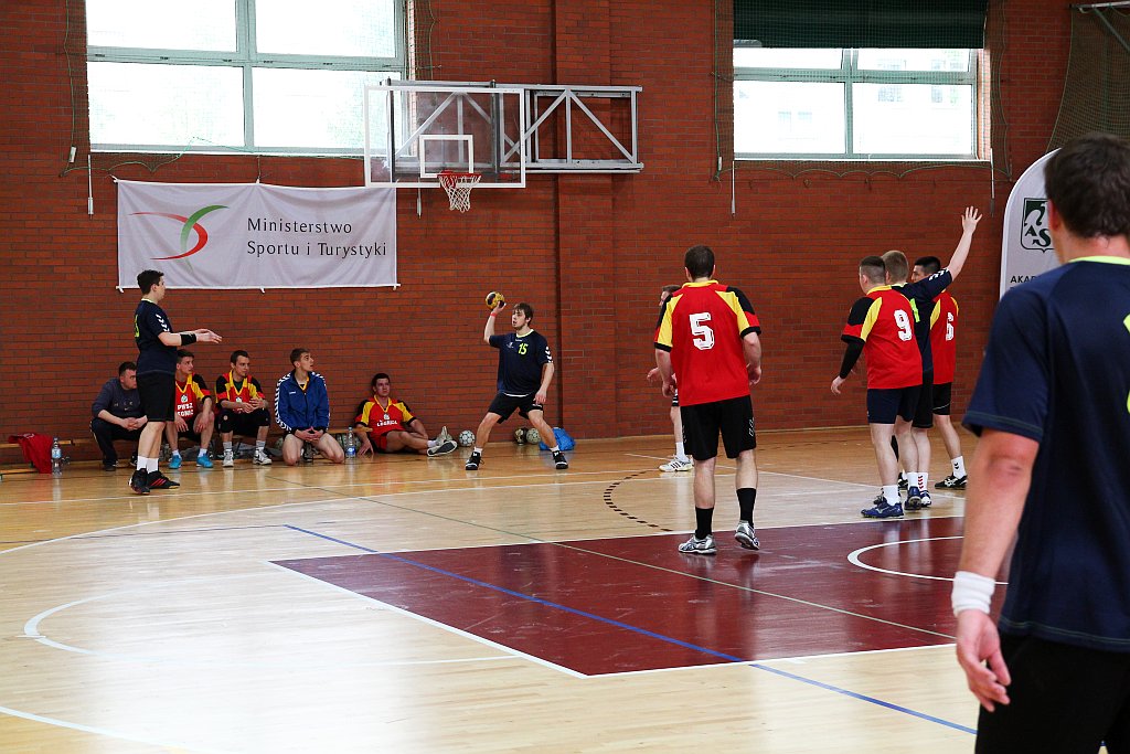 AMP: PWSZ Legnica - Uniwersytet Ekonomiczny Wrocław 21:35
