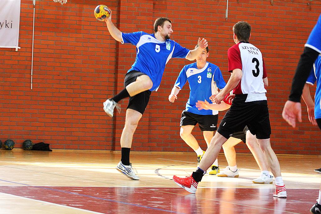 AMP: AZS PWSZ Legnica - AZS NYSA 28:29
