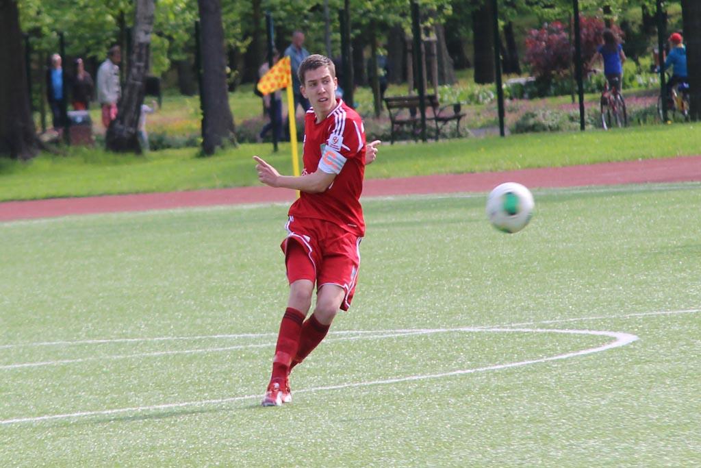 CLJ: Miedź Legnica - UKP Zielona Góra 2:2