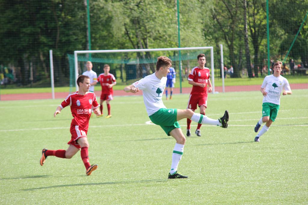 CLJ: Miedź Legnica - UKP Zielona Góra 2:2