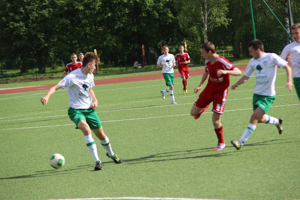 CLJ: Miedź Legnica - UKP Zielona Góra 2:2