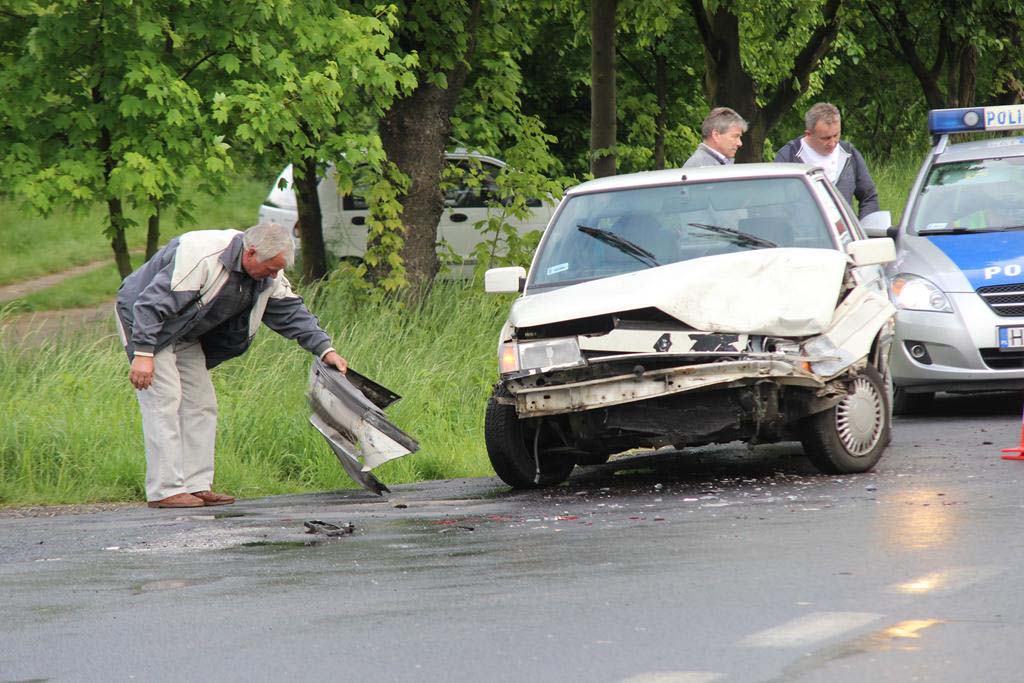 Kolizja na skrzyżowaniu Koskowickiej i Fieldorfa