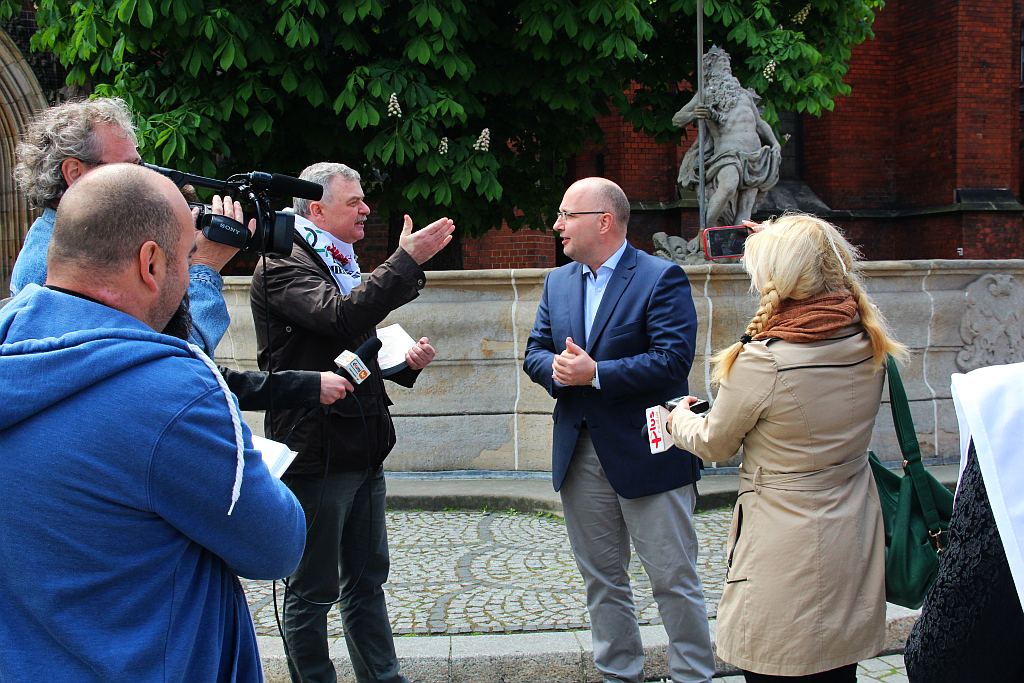 Zdrojewski zaatakowany przez związkowców