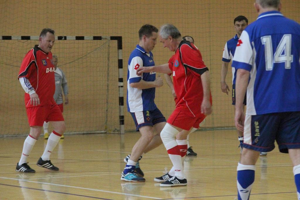 Spotkanie po latach: Oldboje Miedzi - Juniorki 78'