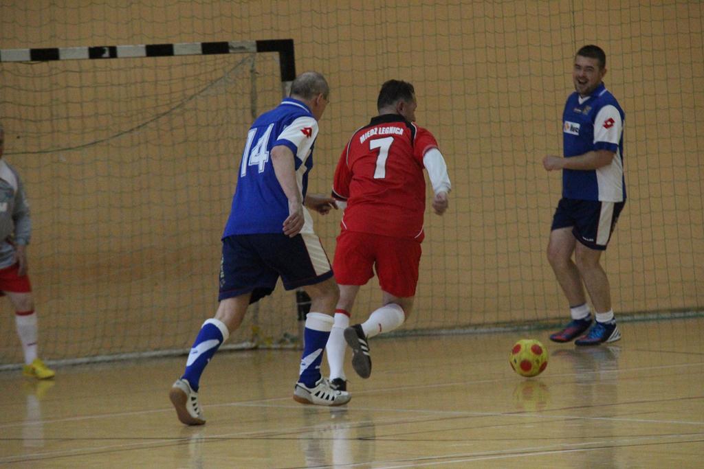 Spotkanie po latach: Oldboje Miedzi - Juniorki 78'