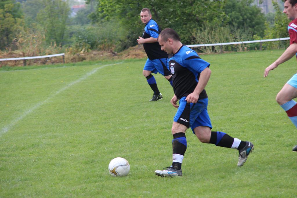 Klasa B: Orzeł - Cicha Woda 9:0 (1:0)