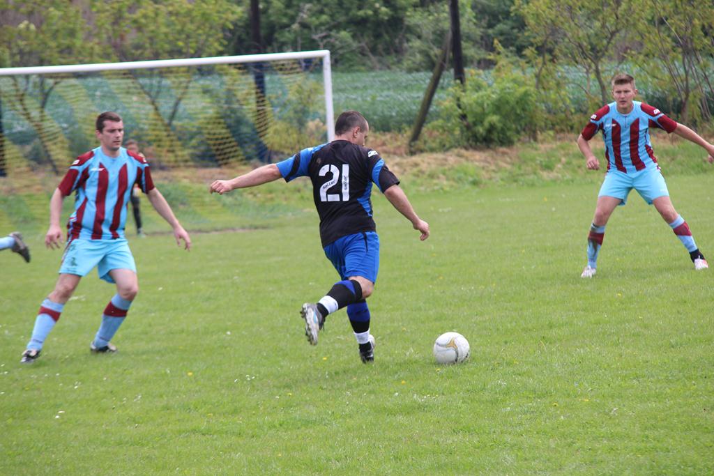 Klasa B: Orzeł - Cicha Woda 9:0 (1:0)