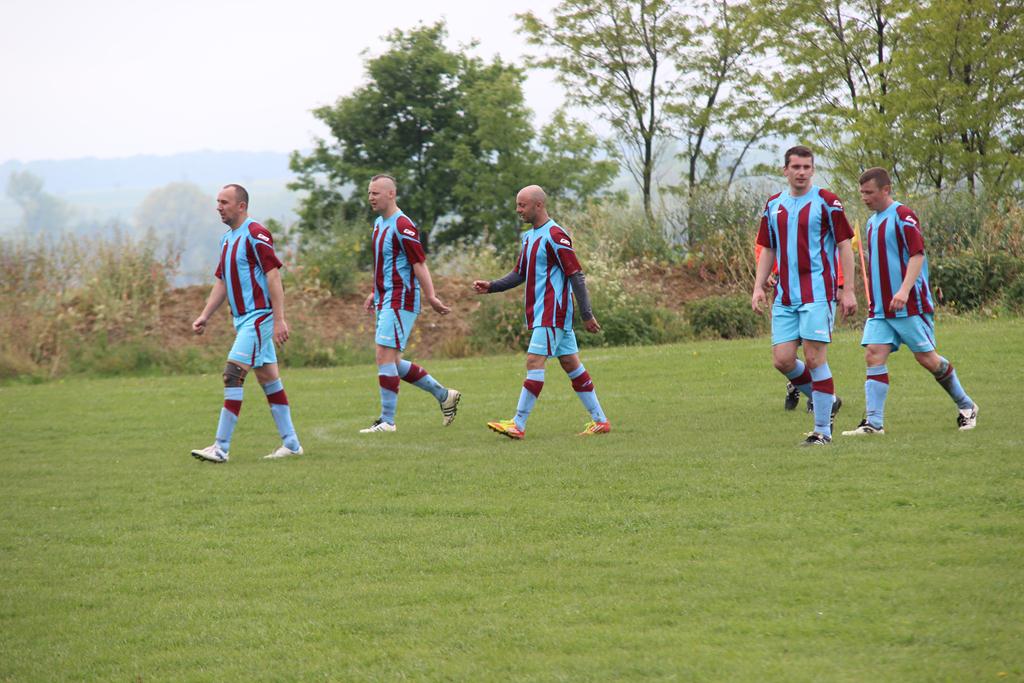 Klasa B: Orzeł - Cicha Woda 9:0 (1:0)