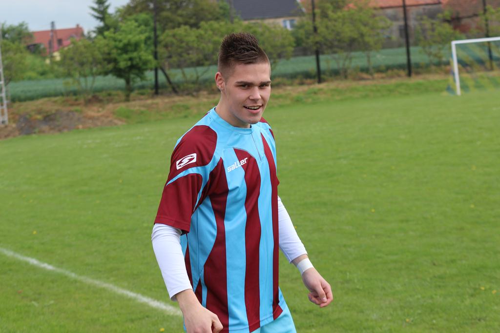 Klasa B: Orzeł - Cicha Woda 9:0 (1:0)
