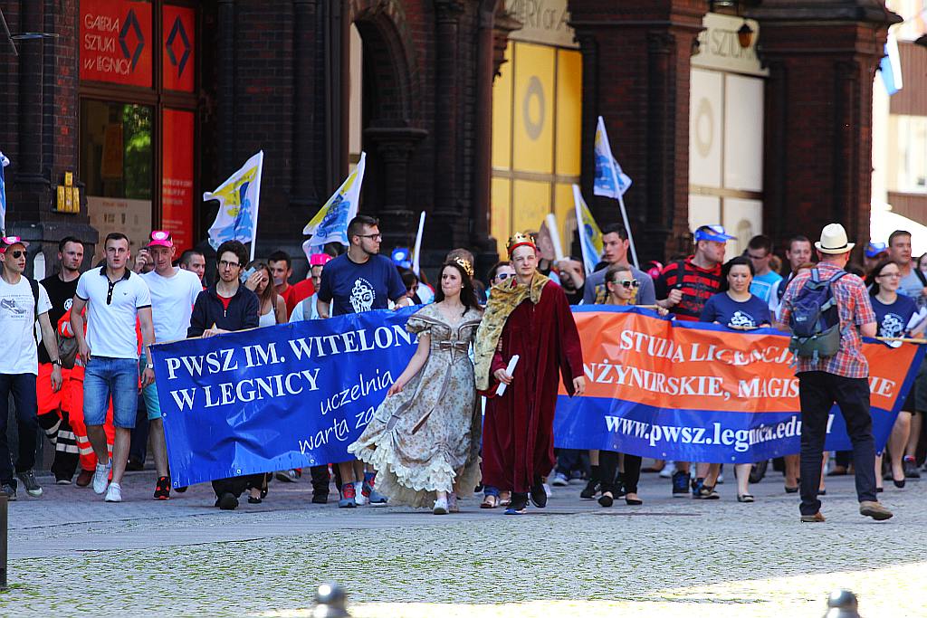Studenci przejęli władzę w mieście