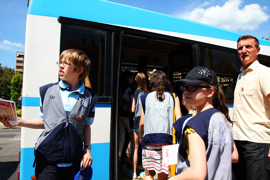 Rozśpiewane autobusy kursują po Legnicy