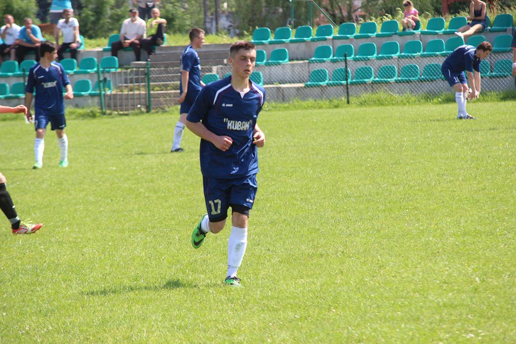 Klasa A: Unia Rosochata - GKS Męcinka 1:3 (0:1)