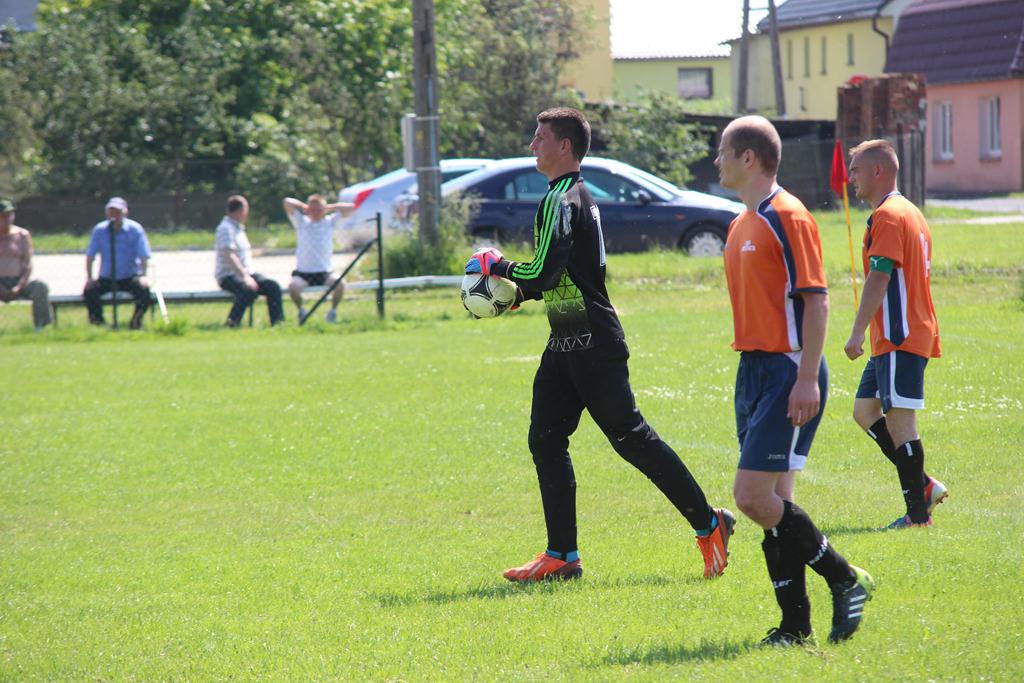 Klasa A: Unia Rosochata - GKS Męcinka 1:3 (0:1)