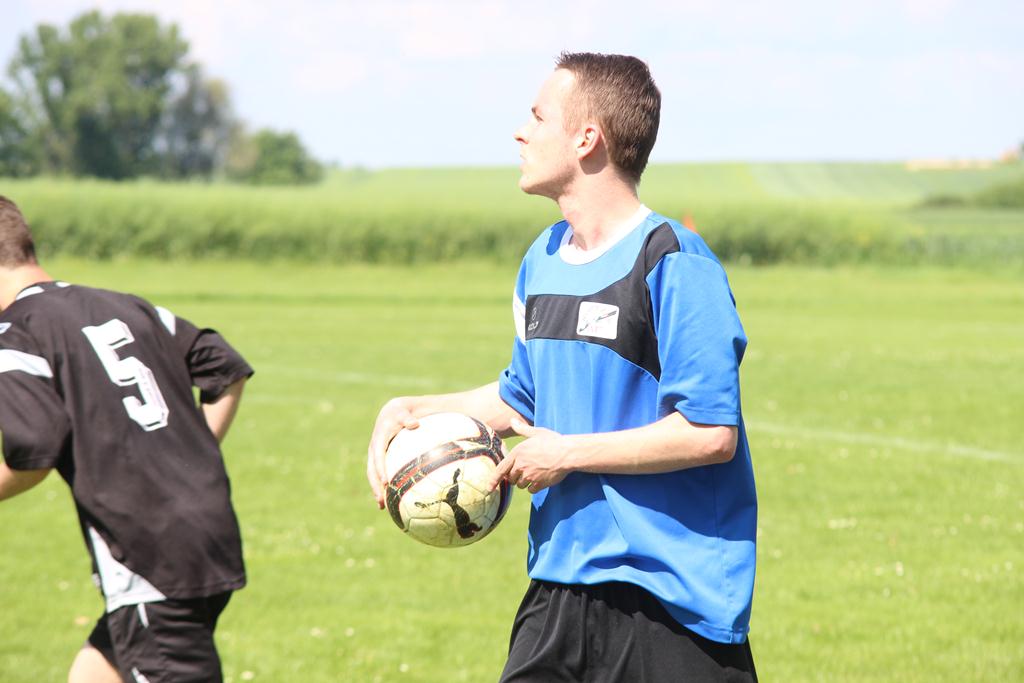 Klasa A: Zryw Kłębanowice - Błękitni Kościelec 0:5 (0:1)