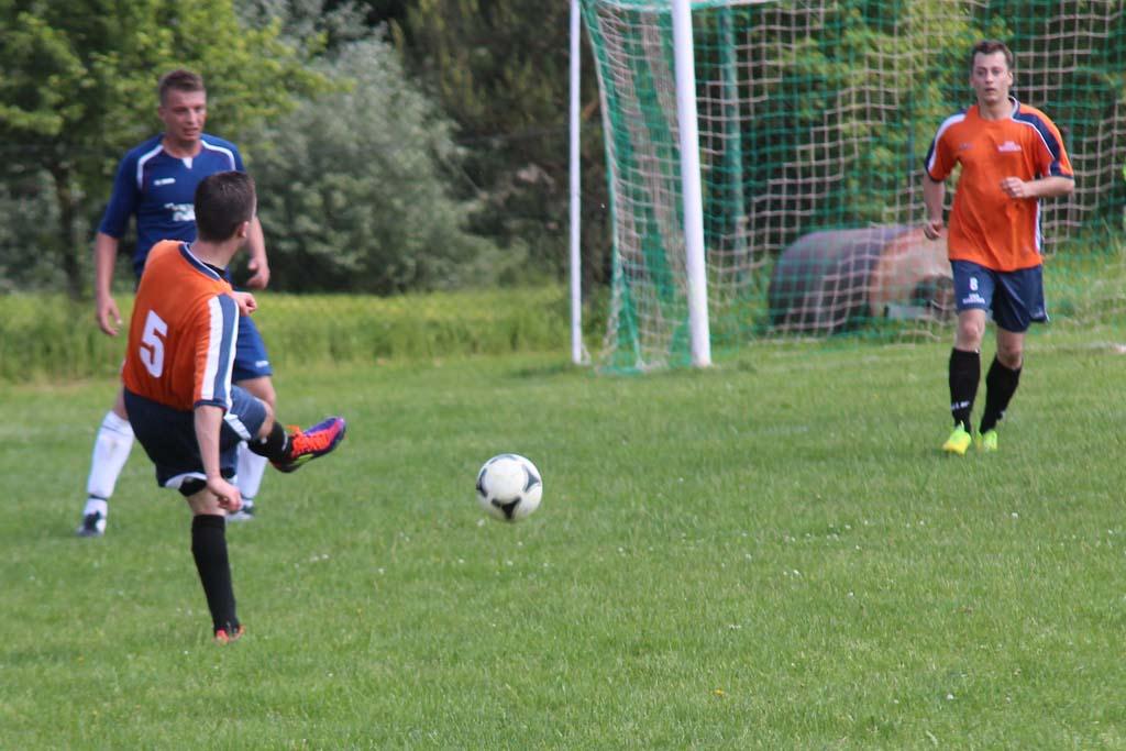 Klasa A: Unia Rosochata - GKS Męcinka 1:3 (0:1)