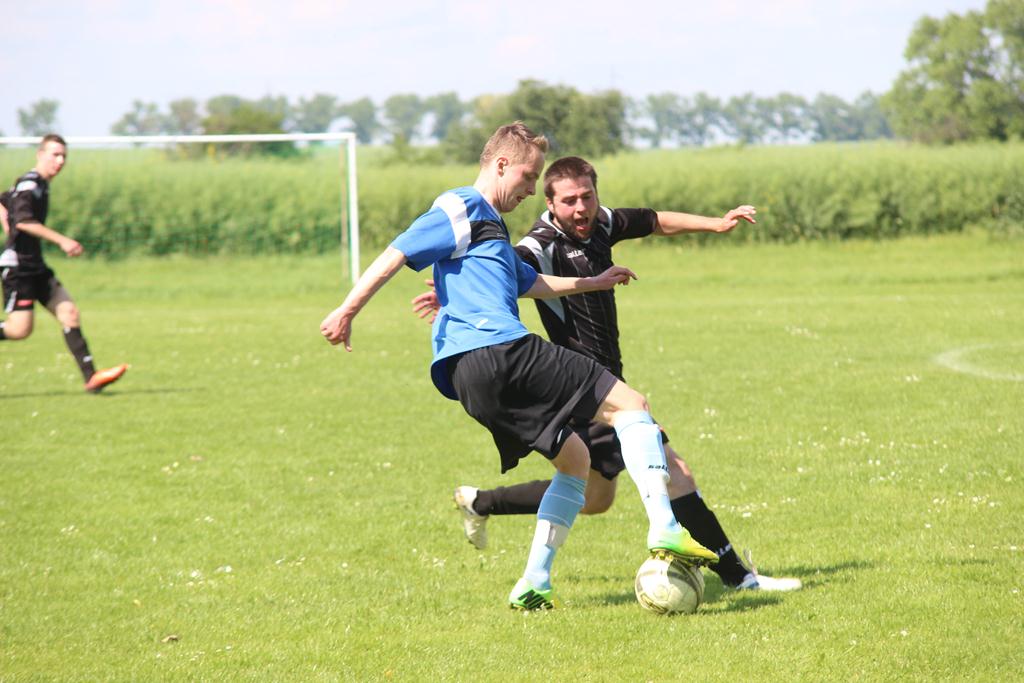 Klasa A: Zryw Kłębanowice - Błękitni Kościelec 0:5 (0:1)