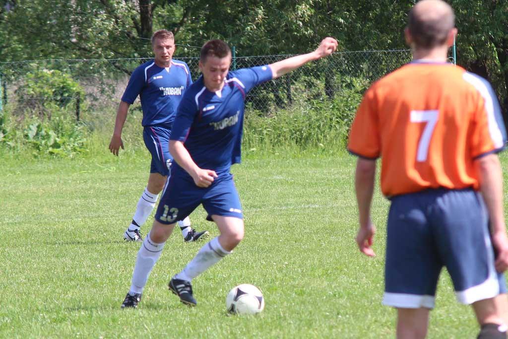 Klasa A: Unia Rosochata - GKS Męcinka 1:3 (0:1)