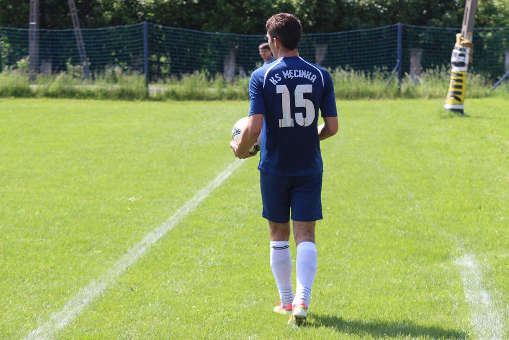 Klasa A: Unia Rosochata - GKS Męcinka 1:3 (0:1)