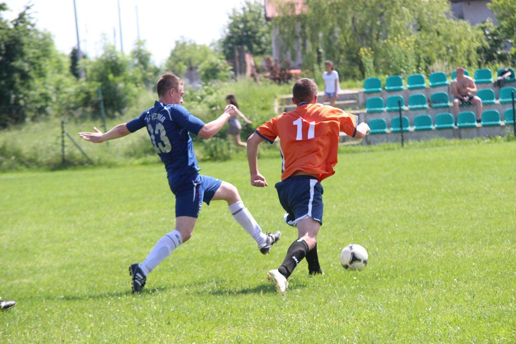 Klasa A: Unia Rosochata - GKS Męcinka 1:3 (0:1)