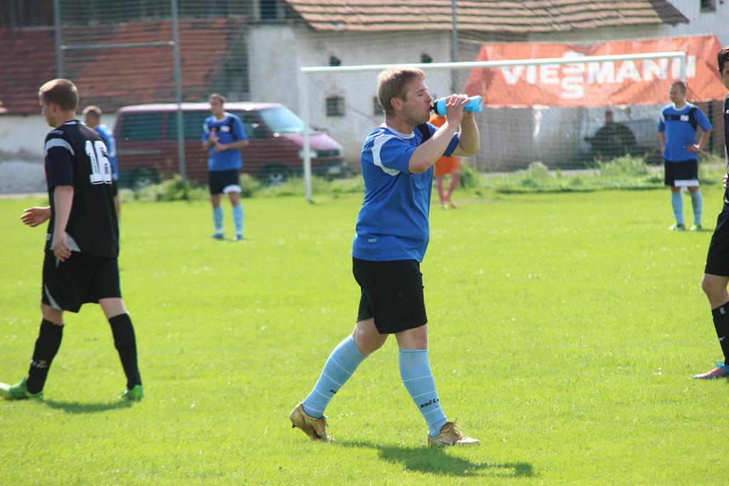 Klasa A: Zryw Kłębanowice - Błękitni Kościelec 0:5 (0:1)