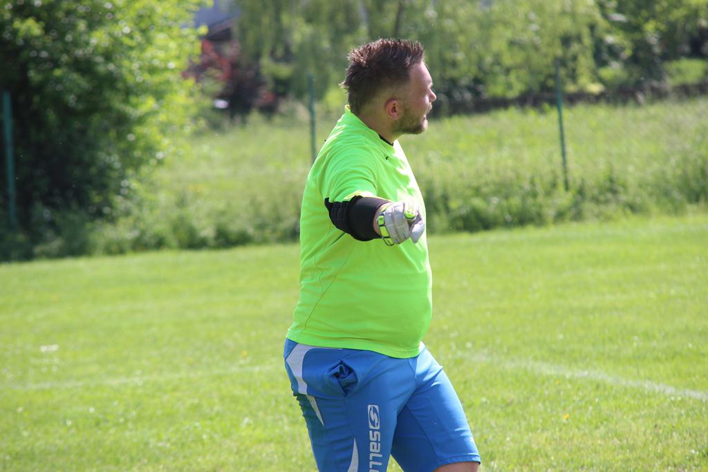 Klasa A: Unia Rosochata - GKS Męcinka 1:3 (0:1)