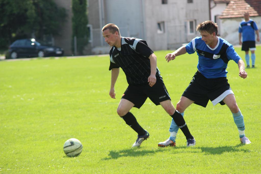 Klasa A: Zryw Kłębanowice - Błękitni Kościelec 0:5 (0:1)