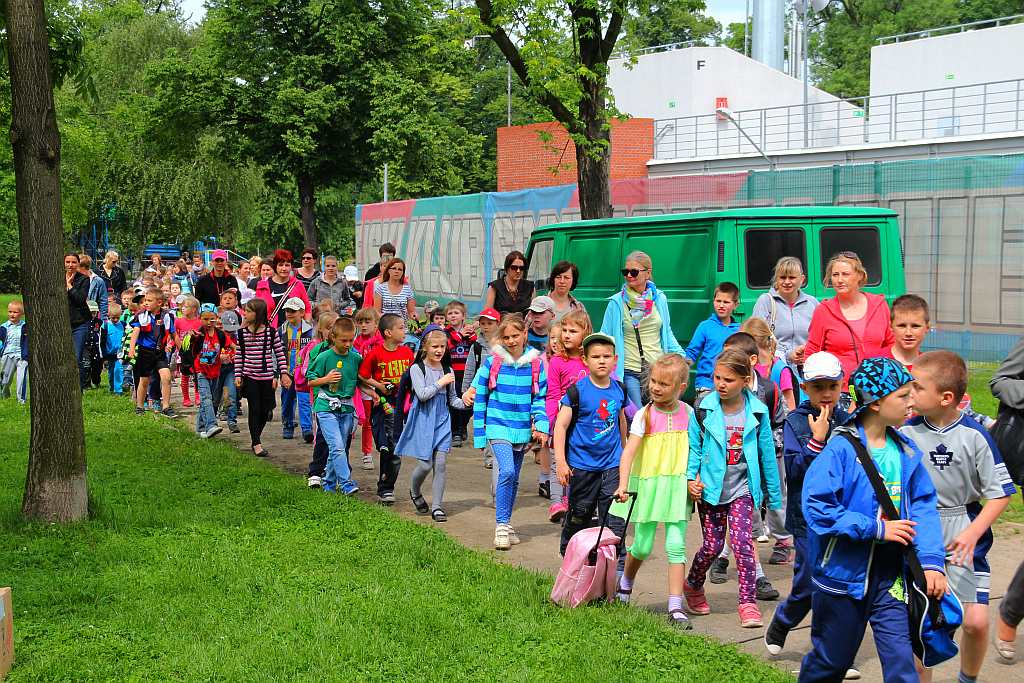 Caritas zaprosiła na Dzień Dziecka cz2