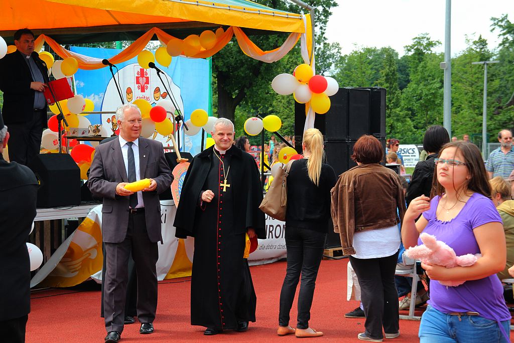 Caritas zaprosiła na Dzień Dziecka cz2