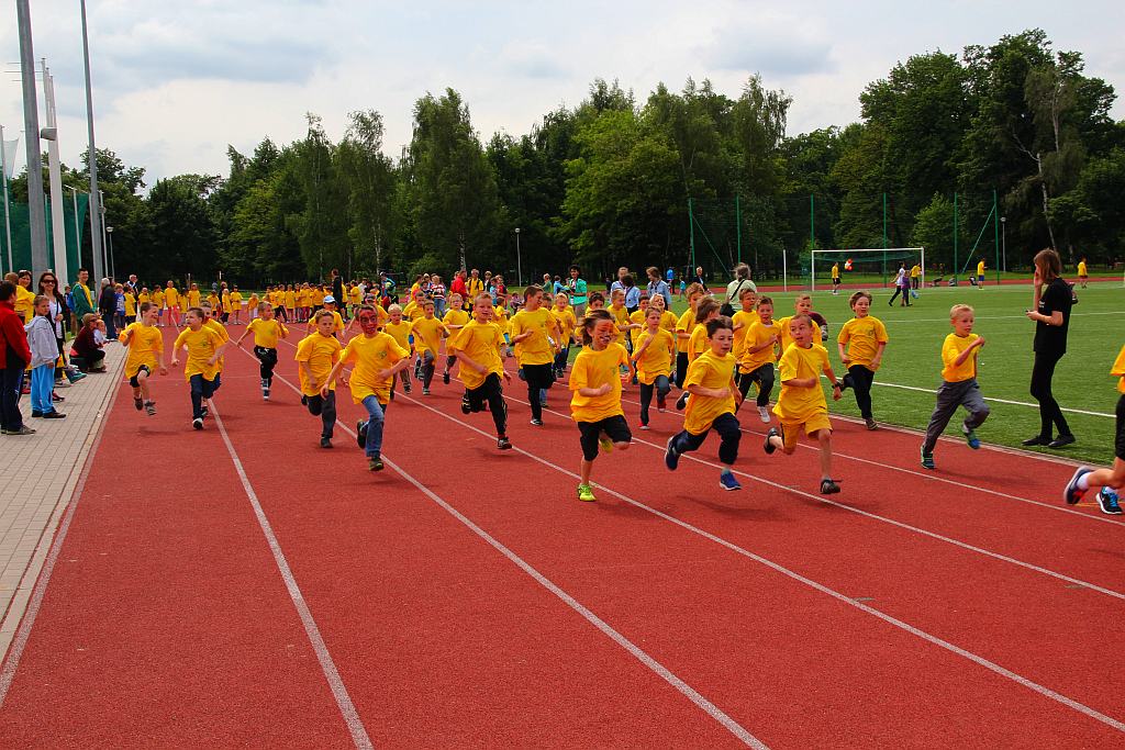 Caritas zaprosiła na Dzień Dziecka cz2
