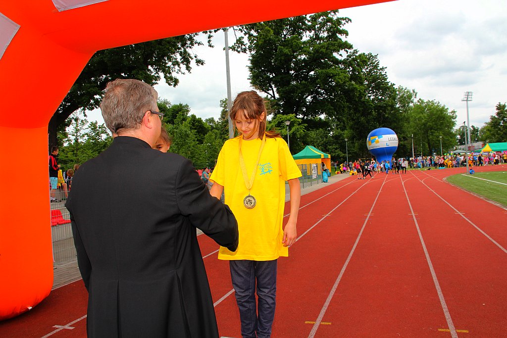 Caritas zaprosiła na Dzień Dziecka cz2