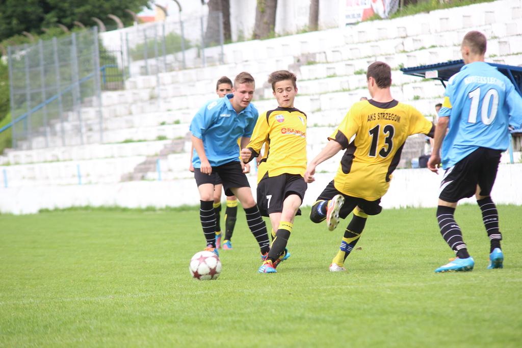 LDJ. Konfeks Legnica - AKS Strzegom 6:4 (2:1)