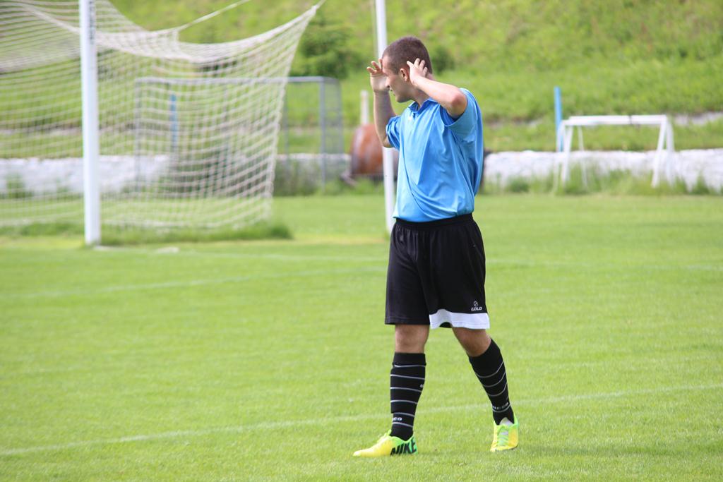 LDJ. Konfeks Legnica - AKS Strzegom 6:4 (2:1)