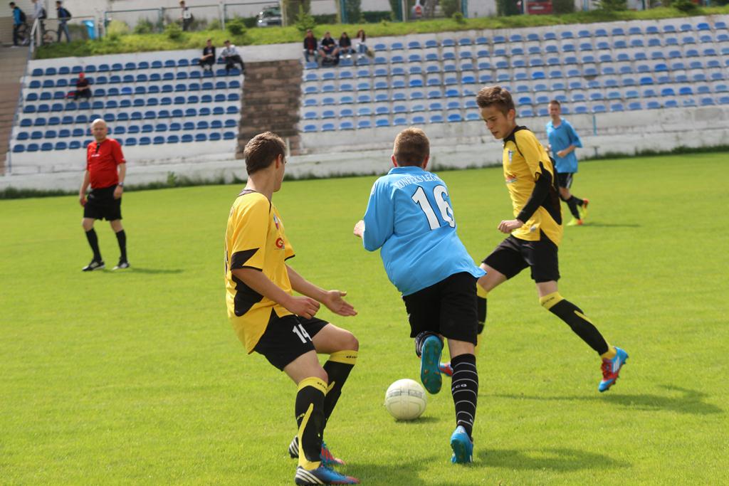 LDJ. Konfeks Legnica - AKS Strzegom 6:4 (2:1)