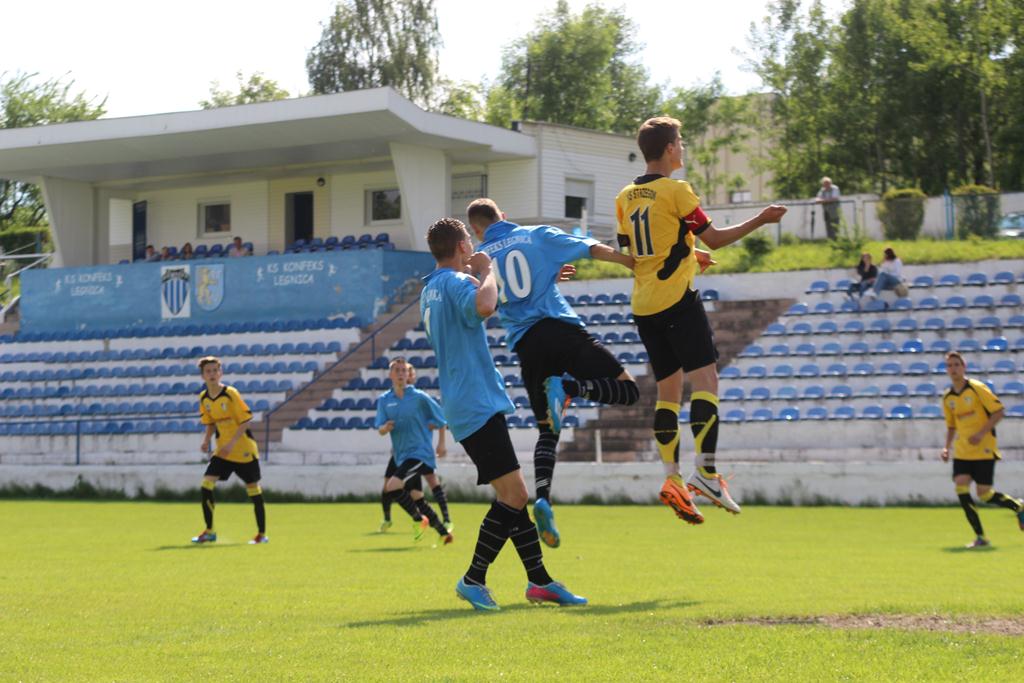 LDJ. Konfeks Legnica - AKS Strzegom 6:4 (2:1)